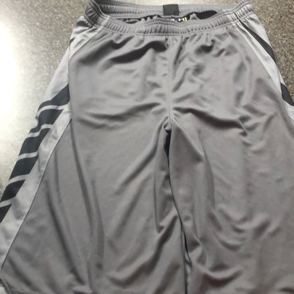 Boys Under Armour Basketball shorts